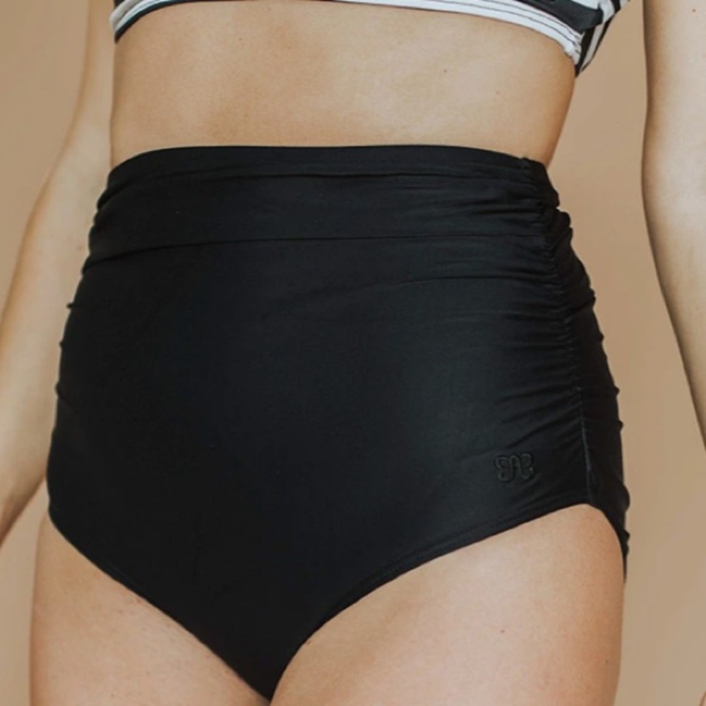 ALBION RUCHED HIGH-WAISTED BOTTOMS - Picture 1 of 7